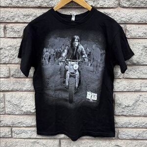 Men’s AMC Daryl Dixon The Walking Dead shirt M
